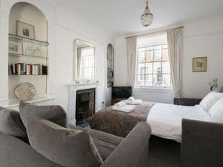 Stylish Sloane Square Home Close to Victoria by UndertheDoormat - Photo 23