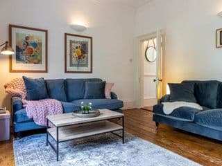 Amazing 5 Bed Victorian House - Clarence House - Photo 7