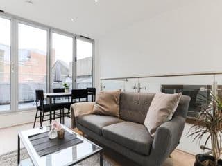 Trafalgar Square Apartments - Photo 20