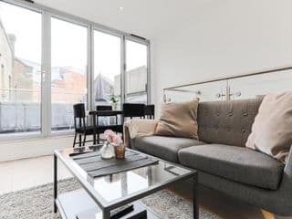 Trafalgar Square Apartments - Photo 21