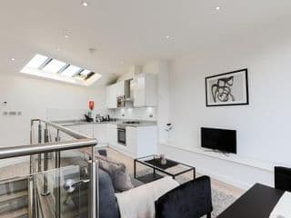 Trafalgar Square Apartments - Photo 22