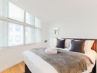 Trafalgar Square Apartments - Photo 7