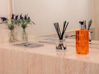 Avril Serviced Apartment - Photo 15