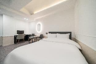 Gangnam Spring Hotel - Photo 19
