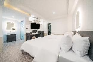 Gangnam Spring Hotel - Photo 20