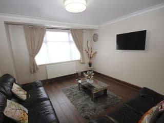 Kenton House - Photo 6
