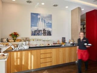 Flottwell Berlin Hotel & Residenz am Park - Photo 2