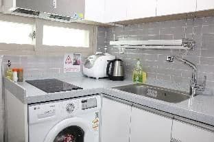 Three Bed room unit nearby Metro and E-Mart - Photo 15