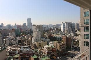 Three Bed room unit nearby Metro and E-Mart - Photo 20
