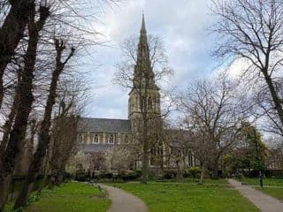 Two Bedroom Garden Flat in Zone 2 London - Photo 18