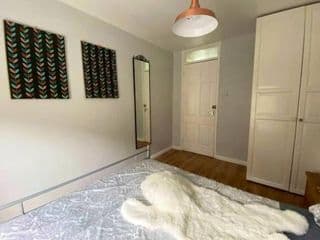 Two Bedroom Garden Flat in Zone 2 London - Photo 8