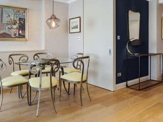 Beautiful 2 Bedroom 2 Bath Flat in South Kensington - Photo 17