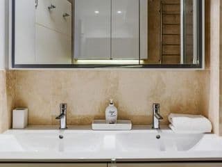 Beautiful 2 Bedroom 2 Bath Flat in South Kensington - Photo 22