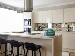 Beautiful 2 Bedroom 2 Bath Flat in South Kensington - Photo 4