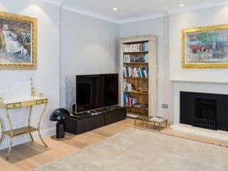 Beautiful 2 Bedroom 2 Bath Flat in South Kensington - Photo 8