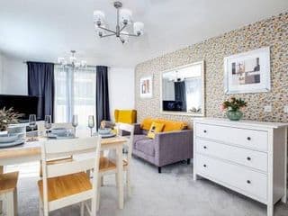 Luxury 2Bed Spacious Apartment- City Centre- Free Parking - Photo 21