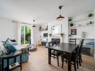 Stylish 2-bed flat with private garden in Notting Hill, West London - Photo 2