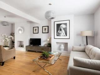 The Chelsea Cottage by House of Kip - Photo 3