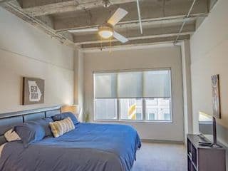 2 Bedroom Fully Furnished Apartment near Emory University Hospital Midtown - Photo 12