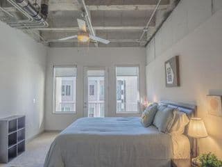 2 Bedroom Fully Furnished Apartment near Emory University Hospital Midtown - Photo 10