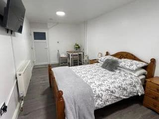 Dream Ensuite Rooms - Photo 24