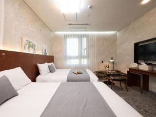 HOTEL DM - Photo 19
