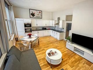 The Chelsea Kensington 159 Apartment - Photo 6