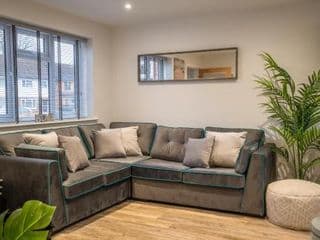Mill Road Ground Floor Apartment - Photo 16