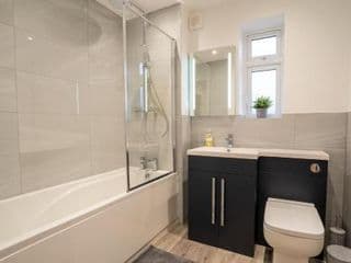 Mill Road Ground Floor Apartment - Photo 6