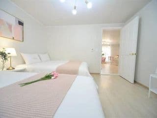 Lovely House - Photo 15