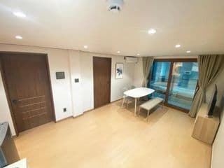 Luxe & Suite Room - Photo 5