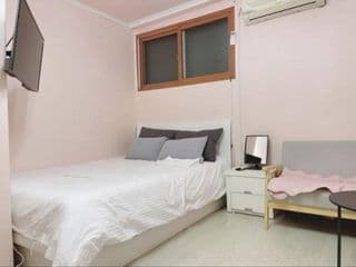Charm Stay House - Photo 3