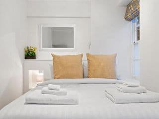 Trendy 1 Bedroom Apartment in the Heart of London - Photo 10