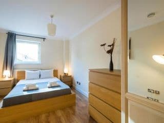 Royal London Apartments - Photo 7