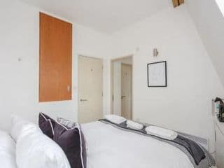 Stylish 1 Bedroom Apartment Near Northcote Road - Photo 7