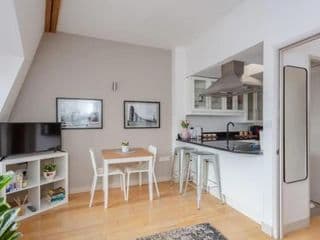 Stylish 1 Bedroom Apartment Near Northcote Road - Photo 9