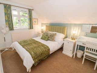Hock-tide Cottage - Photo 12
