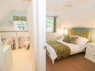 Hock-tide Cottage - Photo 15