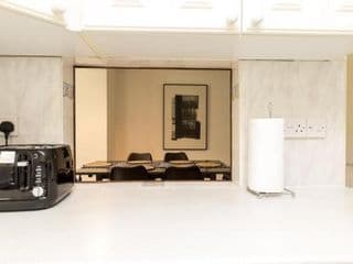 Findon House - Photo 11