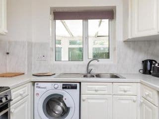 Findon House - Photo 16