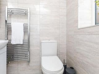 Findon Suite - Photo 6