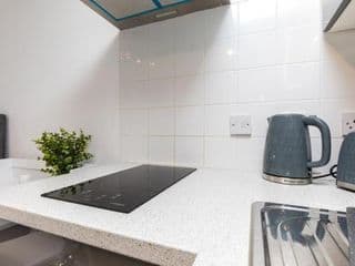 Findon Suite - Photo 9