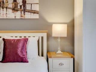 Arcadian City Centre Apartments with Balcony - Photo 4