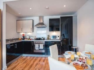 Inners City Apartments -On Suites - Photo 13
