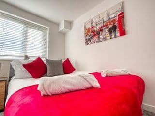 Modern 4 Bedroom 2 Bath House with Parking, Tyseley, Birmingham - Photo 16