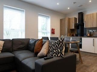 Stylish Jewellery Quarter Apartment (Sleeps 7) - Photo 20