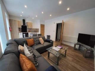 Stylish Jewellery Quarter Apartment (Sleeps 7) - Photo 3