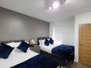 Stylish Jewellery Quarter Apartment (Sleeps 7) - Photo 10