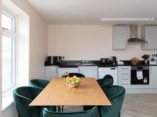 homely - North London Apartments Wembley - Photo 17