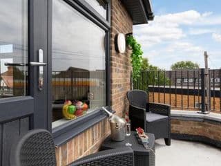 homely - North London Apartments Wembley - Photo 21